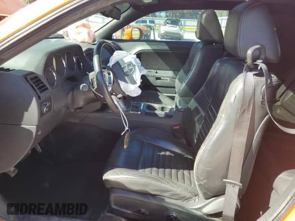 2014 Dodge Challenger R/T Plus with VIN 2C3CDYBT0EH158207, listed as a Copart auction lot 49738195 with 144,605 mi miles and Salvage title. Bid and sale history available at DreamBid. Image 7.