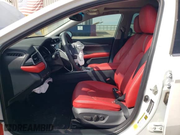 2019 Toyota Camry XSE с VIN 4T1B61HK0KU817723, выставлен на аукционе Copart как лот 47806865 с пробегом 66 291 миль миль и Списание • Salvage title. История ставок и продаж доступна на DreamBid. Изображение 7.