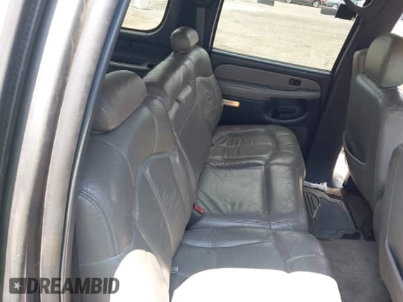 2002 Chevrolet Suburban LT с VIN 1GNFK16Z52J310536, выставлен на аукционе IAAI как лот 42681583 с пробегом 197 076 миль миль и . История ставок и продаж доступна на DreamBid. Изображение 8.