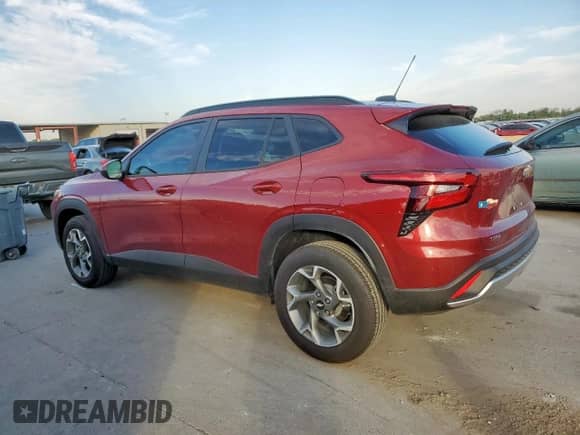 2025 Chevrolet Trax LT with VIN KL77LHEPXSC279448, listed as a Copart auction lot 85586835 with 4,612 mi miles and Clean title. Bid and sale history available at DreamBid. Image 2.