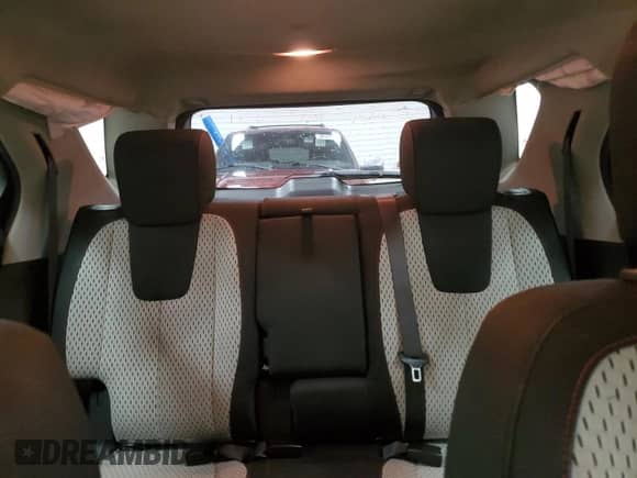 2011 Chevrolet Equinox LS with VIN 2GNALBEC4B1232867, listed as a Copart auction lot 68778105 with 115,777 mi miles and Clean title. Bid and sale history available at DreamBid. Image 10.