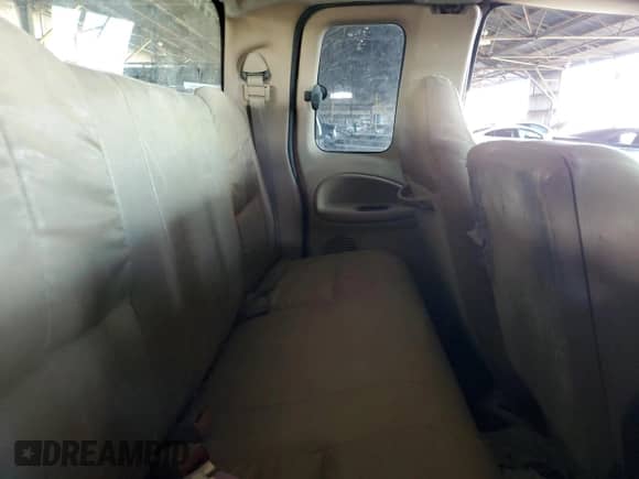 2001 Dodge 2500 with VIN 1B7KF237X1J250840, listed as a Copart auction lot 71523495 with 366,573 mi miles and Salvage title. Bid and sale history available at DreamBid. Image 10.