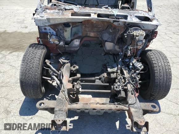 2003 Chevrolet Silverado SS с VIN 2GCEK19N631345529, выставлен на аукционе Copart как лот 59721905 с пробегом Не указан миль и На запчасти • Non repairable. История ставок и продаж доступна на DreamBid. Изображение 11.