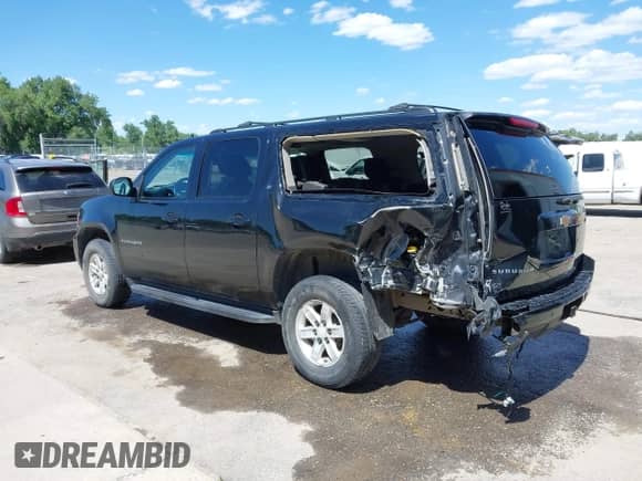 2013 Chevrolet Suburban LT z VIN 1GNSKJE77DR350667, wystawiony jako IAAI lot #42359355 z przebiegiem 208 898 mil mil oraz . Historia ofert i sprzedaży dostępna na DreamBid. Obrazek 3.
