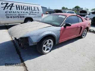2001 Ford Mustang GT Deluxe с VIN 1FAFP42X31F159834, выставлен на аукционе Copart как лот 64668015 с пробегом Не указан миль и Чистый • Clean title. История ставок и продаж доступна на DreamBid. Изображение 1.