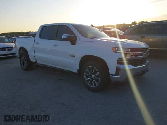 2020 Chevrolet Silverado 1500 LT z VIN 3GCPWCED0LG332157, wystawiony jako IAAI lot #42590737 z przebiegiem 84 542 mil mil oraz . Historia ofert i sprzedaży dostępna na DreamBid. Obrazek 1.