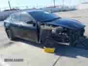 2016 Dodge Dart SE z VIN 1C3CDFAA9GD643742, wystawiony jako IAAI lot #43106783 z przebiegiem 69 872 mil mil oraz . Historia ofert i sprzedaży dostępna na DreamBid. Obrazek 1.