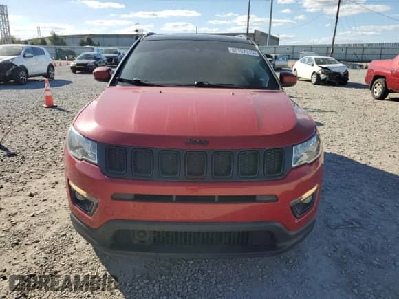 2021 Jeep Compass Altitude with VIN 3C4NJDBB7MT533688, listed as a Copart auction lot 86107915 with 70,146 mi miles and Salvage title. Bid and sale history available at DreamBid. Image 5.