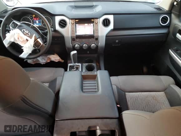 2015 Toyota Tundra SR5 с VIN 5TFRY5F12FX190817, выставлен на аукционе Copart как лот 90061505 с пробегом 114 908 миль миль и Списание • Salvage title. История ставок и продаж доступна на DreamBid. Изображение 8.