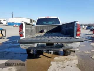 2006 Chevrolet Silverado 3500 SRW Wrk Trk с VIN 1GCHK33D76F220366, выставлен на аукционе Copart как лот 88126435 с пробегом 263 384 миль миль и Списание • Salvage title. История ставок и продаж доступна на DreamBid. Изображение 6.