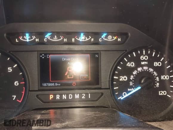 2015 Ford F-150 XL z VIN 1FTEX1CP9FFC25202, wystawiony jako IAAI lot #43532907 z przebiegiem 187 998 mil mil oraz . Historia ofert i sprzedaży dostępna na DreamBid. Obrazek 15.