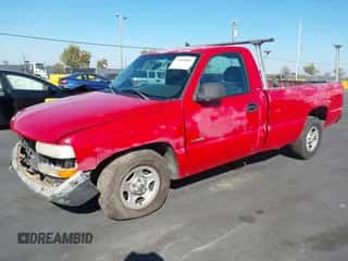 2001 Chevrolet Silverado 1500 z VIN 1GCEC14W41Z175981, wystawiony jako IAAI lot #43482806 z przebiegiem 263 453 mil mil oraz . Historia ofert i sprzedaży dostępna na DreamBid. Obrazek 2.