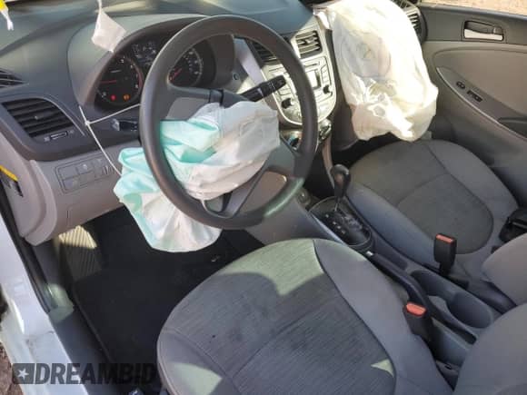 2017 Hyundai Accent SE с VIN KMHCT4AE8HU220234, выставлен на аукционе Copart как лот 87417505 с пробегом 173 690 миль миль и Списание • Salvage title. История ставок и продаж доступна на DreamBid. Изображение 8.