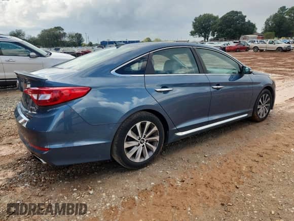 2015 Hyundai Sonata Sport с VIN 5NPE34AF1FH181399, выставлен на аукционе Copart как лот 81075555 с пробегом 162 845 миль миль и Списание • Salvage title. История ставок и продаж доступна на DreamBid. Изображение 3.