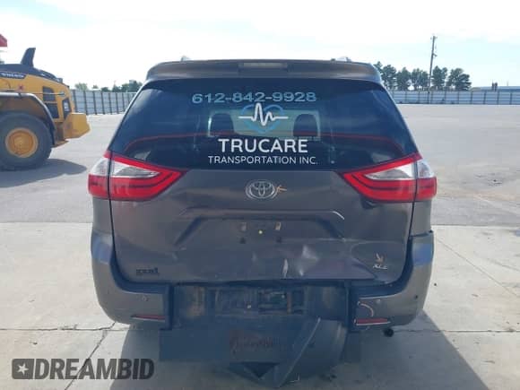 2017 Toyota Sienna XLE Auto Access Seat с VIN 5TDYZ3DCXHS850080, выставлен на аукционе IAAI как лот 43318127 с пробегом 203 063 миль миль и . История ставок и продаж доступна на DreamBid. Изображение 16.