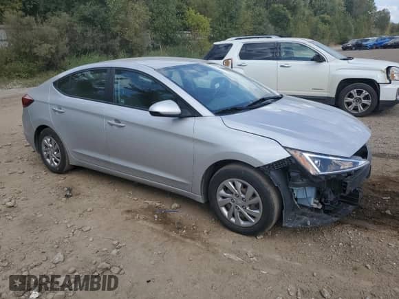 2019 Hyundai Elantra SE with VIN KMHD74LF3KU844206, listed as a Copart auction lot 82257235 with 141,748 mi miles and Clean title. Bid and sale history available at DreamBid. Image 4.