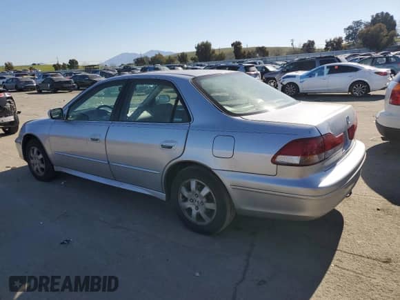 2002 Honda Accord EX with VIN JHMCG66032C030015, listed as a Copart auction lot 42831875 with 195,211 mi miles and Salvage title. Bid and sale history available at DreamBid. Image 2.