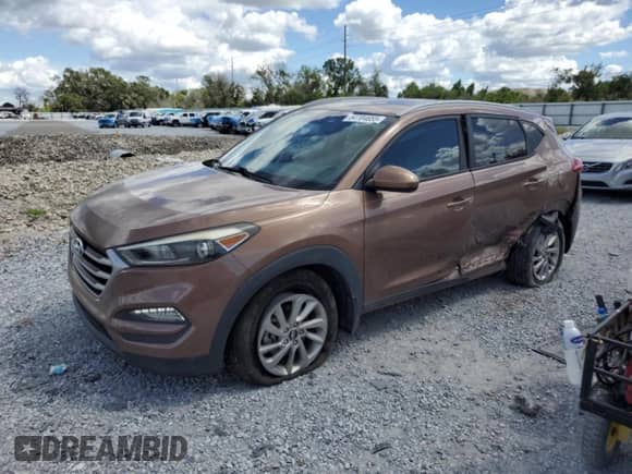 2016 Hyundai Tucson SE with VIN KM8J33A41GU209227, listed as a Copart auction lot 84704655 with 112,495 mi miles and Clean title. Bid and sale history available at DreamBid. Image 1.