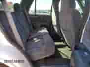 2000 Chevrolet Blazer LS z VIN 1GNCS13W4YK132571, wystawiony jako Copart lot #81794244 z przebiegiem 152 253 mil mil oraz Szkoda całkowita • Salvage title. Historia ofert i sprzedaży dostępna na DreamBid. Obrazek 11.