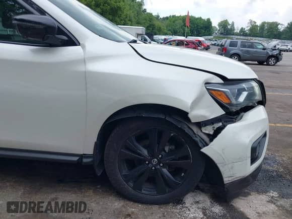 2018 Nissan Pathfinder SL с VIN 5N1DR2MM4JC641258, выставлен на аукционе IAAI как лот 42828121 с пробегом 137 987 миль миль и . История ставок и продаж доступна на DreamBid. Изображение 17.