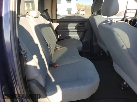 2018 Ram 1500 Express z VIN 1C6RR7KG7JS295014, wystawiony jako Copart lot #49279095 z przebiegiem 113 485 mil mil oraz Szkoda całkowita • Salvage title. Historia ofert i sprzedaży dostępna na DreamBid. Obrazek 10.