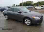 2007 Toyota Camry LE с VIN JTNBK46K773002626, выставлен на аукционе Copart как лот 86175495 с пробегом 137 147 миль миль и Списание • Salvage title. История ставок и продаж доступна на DreamBid. Изображение 4.