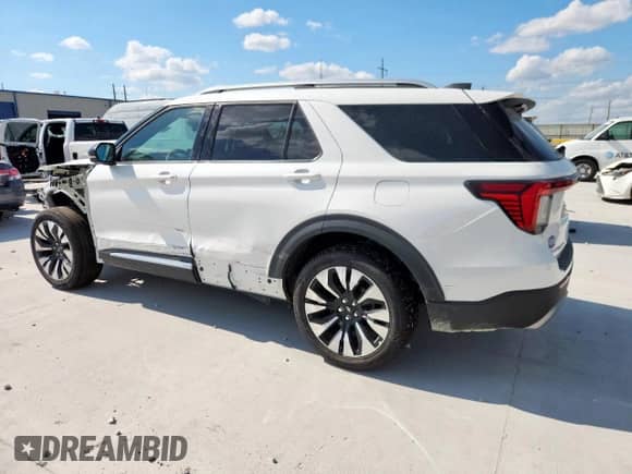 2025 Ford Explorer Platinum with VIN 1FMUK8HH4SGB89228, listed as a Copart auction lot 66501335 with 3,757 mi miles and Salvage title. Bid and sale history available at DreamBid. Image 2.