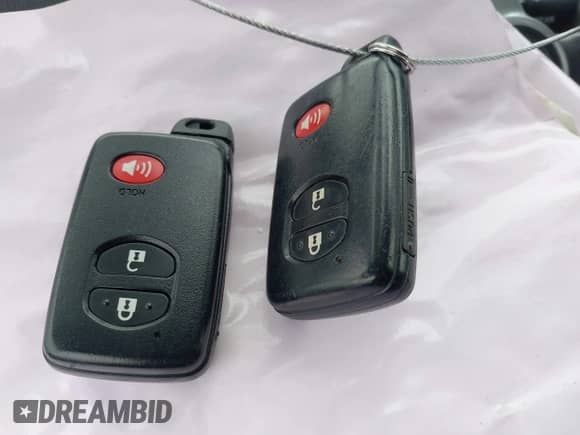 2011 Toyota Prius III z VIN JTDKN3DU1B0271564, wystawiony jako IAAI lot #43517324 z przebiegiem 251 997 mil mil oraz . Historia ofert i sprzedaży dostępna na DreamBid. Obrazek 11.