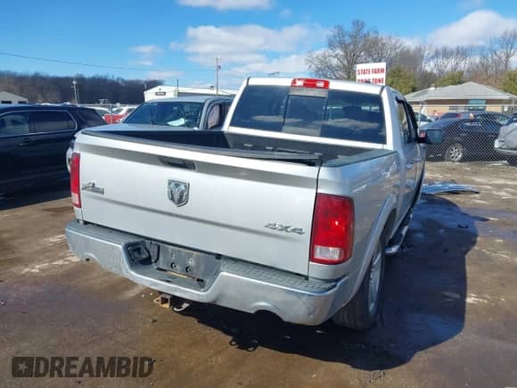2009 Dodge 1500 SLT with VIN 1D3HV13T99S741708, listed as a IAAI auction lot 41731020 with 256,999 mi miles and . Bid and sale history available at DreamBid. Image 4.