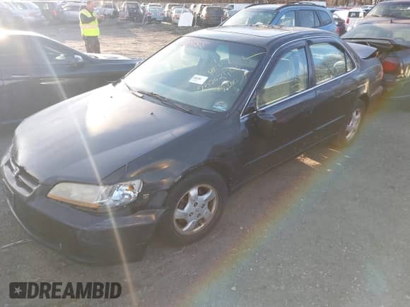 2000 Honda Accord EX z VIN 1HGCG6675YA157448, wystawiony jako IAAI lot #41766455 z przebiegiem Nie podano mil oraz . Historia ofert i sprzedaży dostępna na DreamBid. Obrazek 2.