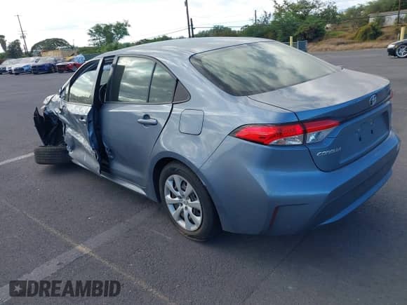 2021 Toyota Corolla LE with VIN JTDEPMAE7MJ147421, listed as a IAAI auction lot 43142290 with Not provided miles and . Bid and sale history available at DreamBid. Image 3.