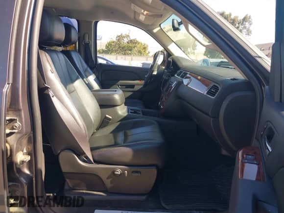 2010 Chevrolet Silverado 1500 LTZ with VIN 3GCRKTE39AG107745, listed as a IAAI auction lot 43506964 with 119,063 mi miles and . Bid and sale history available at DreamBid. Image 5.