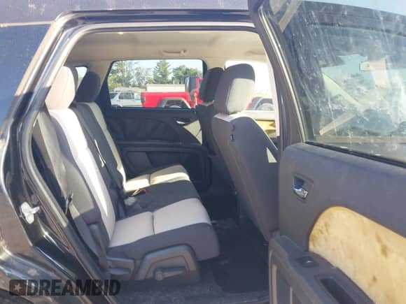 2009 Dodge Journey SE с VIN 3D4GG47B09T215745, выставлен на аукционе IAAI как лот 43311287 с пробегом 130 641 миль миль и . История ставок и продаж доступна на DreamBid. Изображение 8.