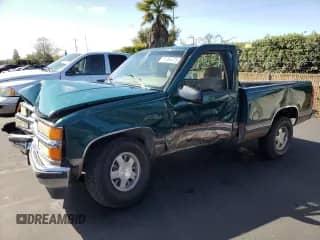 1997 Chevrolet Silverado 1500 with VIN 1GCEC14R6VZ252916, listed as a Copart auction lot 51365375 with 198,152 mi miles and Salvage title. Bid and sale history available at DreamBid. Image 1.