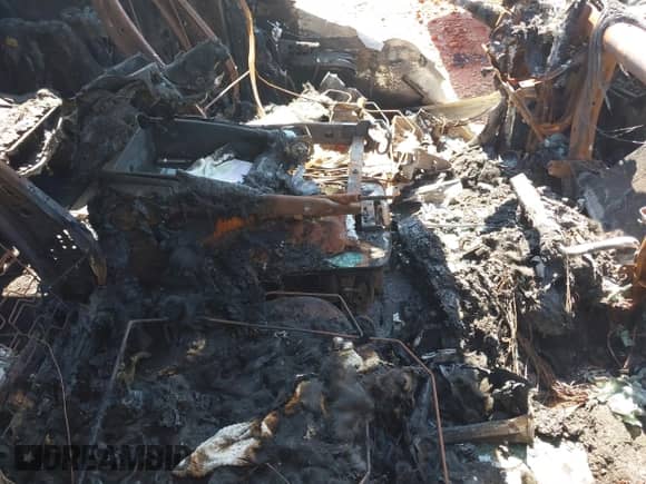 2021 Chevrolet Silverado 1500 LT с VIN 1GCUYDED6MZ180034, выставлен на аукционе IAAI как лот 43227198 с пробегом Не указан миль и . История ставок и продаж доступна на DreamBid. Изображение 5.