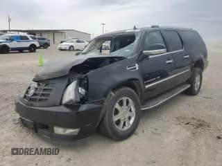 2009 Cadillac Escalade with VIN 1GYFC56219R110937, listed as a Copart auction lot 47145855 with 160,408 mi miles and Salvage title. Bid and sale history available at DreamBid. Image 1.