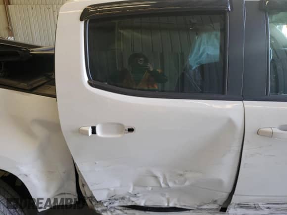 2017 Chevrolet Colorado 4WD Z71 z VIN 1GCGTDEN8H1155094, wystawiony jako Copart lot #84897785 z przebiegiem 115 809 mil mil oraz Szkoda całkowita • Salvage title. Historia ofert i sprzedaży dostępna na DreamBid. Obrazek 10.