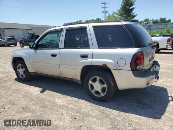 2007 Chevrolet TrailBlazer LT z VIN 1GNDT13S872101918, wystawiony jako Copart lot #61654975 z przebiegiem 218 743 mil mil oraz Czysty tytuł • Clean title. Historia ofert i sprzedaży dostępna na DreamBid. Obrazek 2.