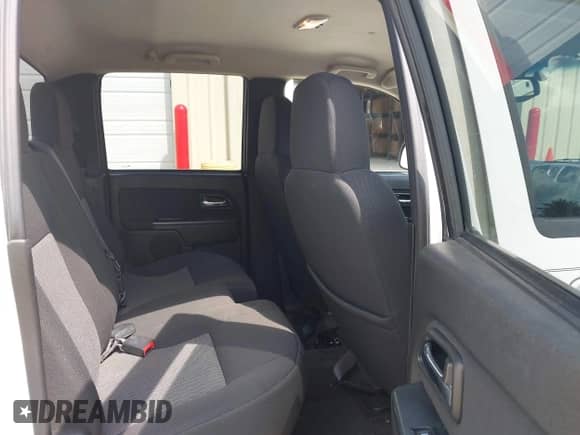 2010 Chevrolet Colorado 1LT z VIN 1GCDSCDE8A8136835, wystawiony jako IAAI lot #42139723 z przebiegiem 102 529 mil mil oraz . Historia ofert i sprzedaży dostępna na DreamBid. Obrazek 8.