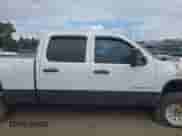 2008 Chevrolet Silverado 2500HD LTZ с VIN 1GCHK23688F150844, выставлен на аукционе IAAI как лот 43338703 с пробегом 307 892 миль миль и . История ставок и продаж доступна на DreamBid. Изображение 13.
