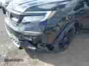 2020 Honda Pilot Black Edition z VIN 5FNYF6H77LB039745, wystawiony jako IAAI lot #43303557 z przebiegiem 105 436 mil mil oraz . Historia ofert i sprzedaży dostępna na DreamBid. Obrazek 6.