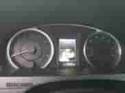 2017 Toyota Camry XLE z VIN 4T1BF1FK3HU735769, wystawiony jako Copart lot #90798805 z przebiegiem 285 265 mil mil oraz Czysty tytuł • Clean title. Historia ofert i sprzedaży dostępna na DreamBid. Obrazek 9.