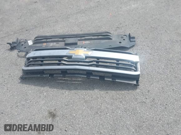 2016 Chevrolet Silverado 2500HD High Country с VIN 1GC1KXE87GF208311, выставлен на аукционе IAAI как лот 43329502 с пробегом 187 473 миль миль и . История ставок и продаж доступна на DreamBid. Изображение 12.