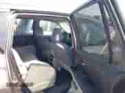 2018 Honda Pilot EX z VIN 5FNYF5H31JB019575, wystawiony jako IAAI lot #42555954 z przebiegiem Nie podano mil oraz . Historia ofert i sprzedaży dostępna na DreamBid. Obrazek 8.