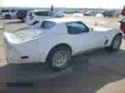 1977 Chevrolet Corvette z VIN 1Z37L7S435042, wystawiony jako Copart lot #44217135 z przebiegiem 72 182 mil mil oraz Czysty tytuł • Clean title. Historia ofert i sprzedaży dostępna na DreamBid. Obrazek 3.