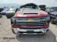 2024 Chevrolet Silverado 3500HD LTZ z VIN 1GC4YUEYXRF368678, wystawiony jako Copart lot #66715254 z przebiegiem Nie podano mil oraz Szkoda całkowita • Salvage title. Historia ofert i sprzedaży dostępna na DreamBid. Obrazek 5.