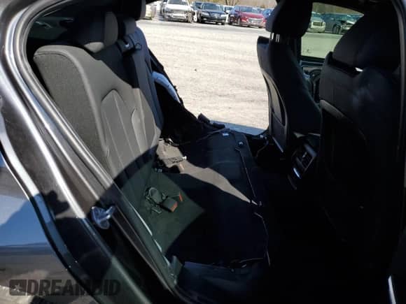 2021 BMW 3 Series 330e xDrive z VIN 3MW5P9J05M8B82131, wystawiony jako Copart lot #45140713 z przebiegiem 13 926 mil mil oraz . Historia ofert i sprzedaży dostępna na DreamBid. Obrazek 10.