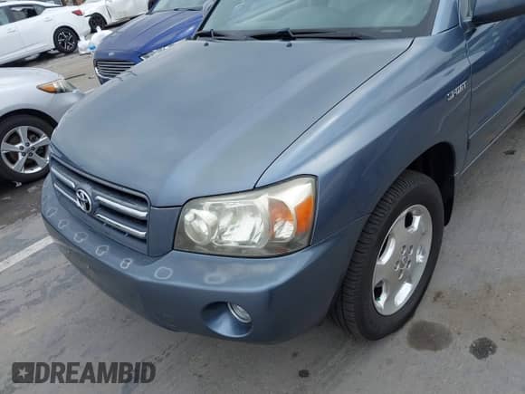 2007 Toyota Highlander с VIN JTEGP21A870135522, выставлен на аукционе IAAI как лот 42371111 с пробегом 202 071 миль миль и . История ставок и продаж доступна на DreamBid. Изображение 6.