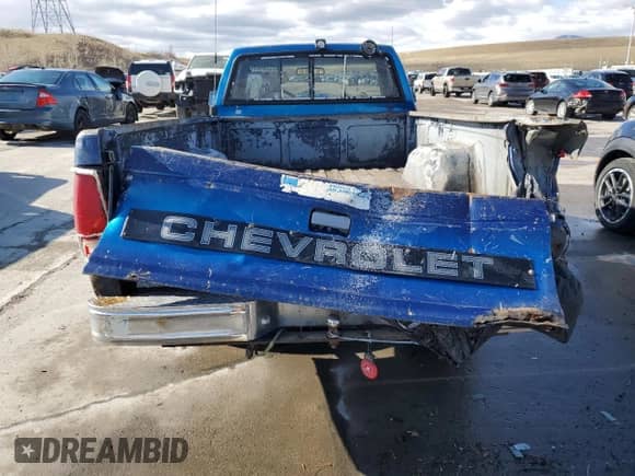 1989 Chevrolet S-10 z VIN 1GCCS14Z1K8177523, wystawiony jako Copart lot #47226465 z przebiegiem 224 864 mil mil oraz Szkoda całkowita • Salvage title. Historia ofert i sprzedaży dostępna na DreamBid. Obrazek 6.