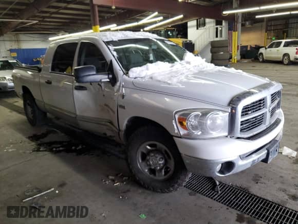 2007 Dodge 1500 SLT z VIN 3D7KR19D07G833903, wystawiony jako Copart lot #87939265 z przebiegiem 229 748 mil mil oraz Szkoda całkowita • Salvage title. Historia ofert i sprzedaży dostępna na DreamBid. Obrazek 4.